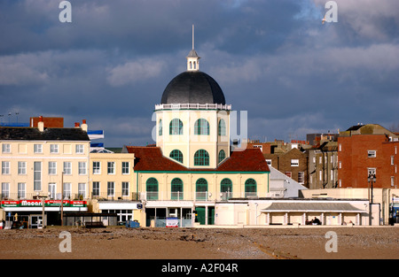 Die alten Kuppelkino auf Worthing direkt am Meer in Sussex UK Stockfoto