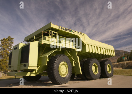 Kanada, British Columbia, Sparwood. Titan 38, 19, weltweit größte Lkw. 350 Tonnen trägt auf einmal! Stockfoto