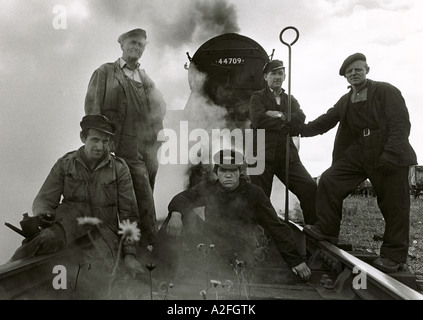 Fünf Eisenbahner, deren Arbeitsplätze verschwanden mit dem Ende der Dampflokomotiven fotografiert in letzte Woche der Dampf-Eisenbahn im Jahre 1968 Stockfoto