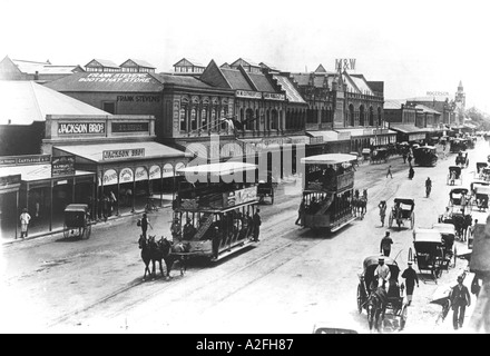 Straßenbahn und Pferdekutsche, West Street, Durban, KwaZulu Natal, Südafrika, 1895, alter Jahrgang 1800s Bild Stockfoto