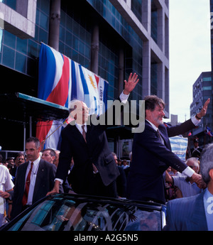 Uruguay, Montevideo, Präsident Jorge Batlle und VP Luis Hierro, Innauguration-parade Stockfoto