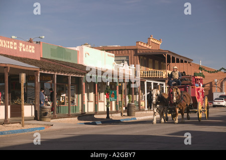 USA, Arizona, Grabstein: Amerikas Schießerei Hauptstadt! Cowboy-Gebäude & Postkutsche Stockfoto