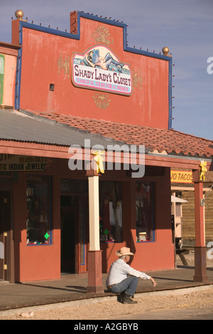 USA, Arizona, Grabstein: Amerikas Schießerei Hauptstadt! Cowboy-Gebäude / alte Grabstein Stockfoto