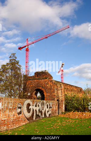 Baukräne in East Manchester 2006 unter dem neuen East Manchester Regeneration Entwurf regeneriert befindliche Stockfoto