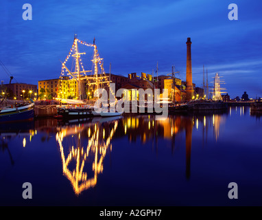 Großsegler im 1992 tall-Ships Race in Canning dock in Liverpool, Merseyside England uk Stockfoto