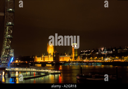Die Themse und die Houses of Parlament London England Stockfoto