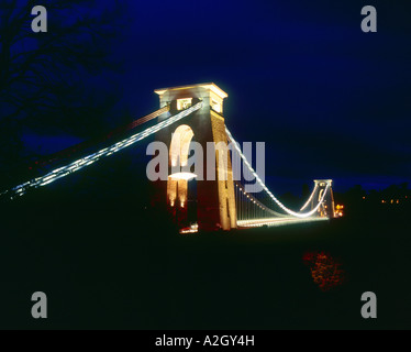 Clifton Suspension Bridge Bristol in der Nacht zeigt die neue Beleuchtung im Einsatz seit April 2006 Stockfoto