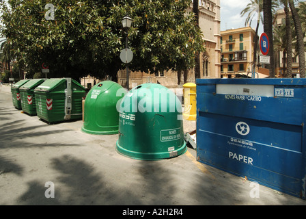Palma-Müll-Recycling-Punkt Stockfoto