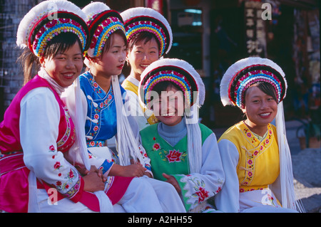 Bai Frauen in traditioneller Tracht Dali Provinz Yunnan China Stockfoto