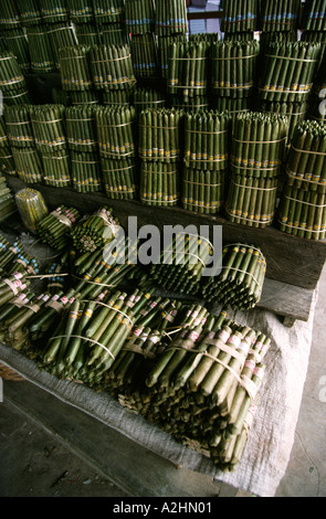 Myanmar-Burma-Inle-See-Yaunghwe-Yaungshwe Markt Cheroot Garküche Stockfoto