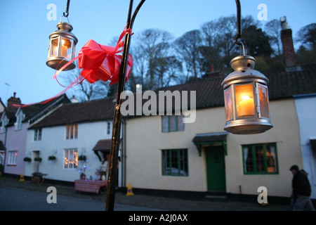 Dunster Candle-Light-Festival findet jedes Jahr am ersten Freitag & Samstag im Dezember statt. Stockfoto