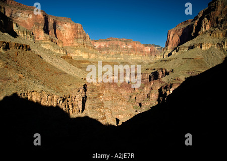 Wanderer, Wandern nach unten vom Donner-Fluss zurück nach dem Colorado River, Grand Canyon, Arizona, USA Stockfoto