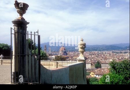 Italien Florenz Toskana-Blick auf die Skyline der Stadt vom Giardino Bardini Stockfoto