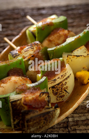 Japanische Yasai Kushi aufgespießt Pilz Lauch und grünem Pfeffer Stockfoto