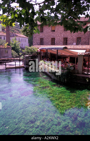 Europa, Frankreich, Provence. Fontane de Vaucluse Stockfoto