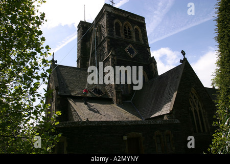 Kirche-Uhr Reparaturen Pfarrei Kirche von St Mary Applethwaite Windermere Stockfoto