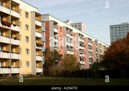 Gebäude mit vorgefertigten Betonplatten Stockfoto