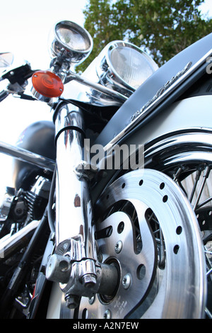 Niedrigen Winkel Blick auf Motorrad Stockfoto