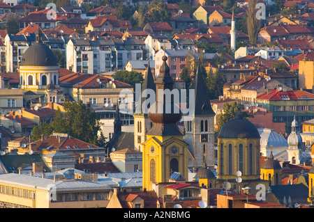 Gebäude in der Stadt, Sarajevo, Bosnien und Herzegowina, Serbien, Jugoslawien Stockfoto