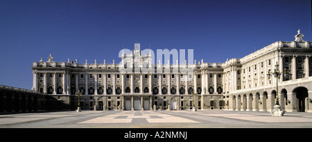 Fassade des Palastes, Königspalast von Madrid, Madrid, Spanien Stockfoto