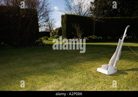 Staubsauger Im Garten Stockfoto Bild 10568418 Alamy