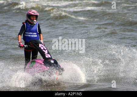 Weibliche Rennsport Konkurrent auf Jet-Ski-Bundesfinale 2005 am Willen See in Milton Keynes Stockfoto