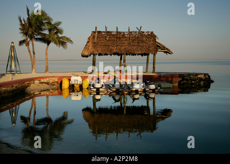 Marriott Hotel Tauchen Wasser Sport unglaubliche Aussicht unendlich endlos Wasser Straße große Wasser Amerika Amerika Strand Strände Stockfoto