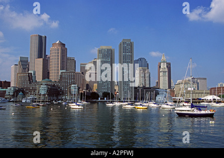 Skyline von Boston aus der Hafen von Boston, Massachusetts, Neuengland, USA Stockfoto