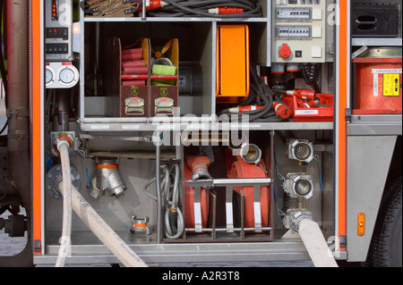 Feuerwehrbedarf in ein Feuerwehrauto bei der Feuerwehr-Wettbewerb bei Hakaniemi, Helsinki, Finnland, EU. Stockfoto