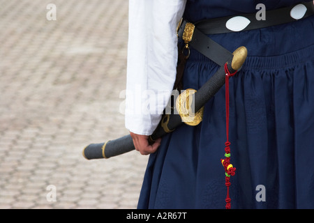 Nahaufnahme von Soldat mit Schwert Stockfoto