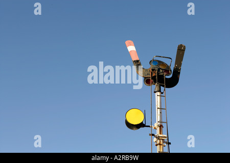 Alte Eisenbahn-Signale an Burghausen Rail Station South Australia Stockfoto