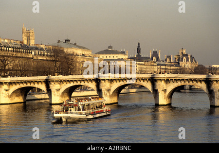 Seine Fluss Paris Ile de France Region Frankreich Europa Stockfoto