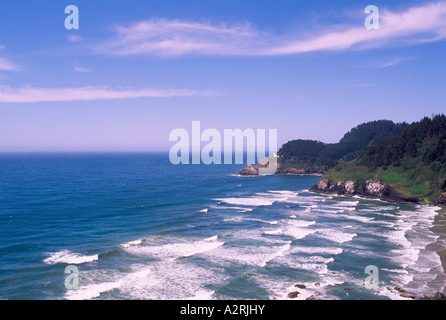 Küste von Oregon bei Heceta Head Lighthouse und State Park in der Nähe von Florenz, Oregon, USA - Pazifik, Pazifischer Nordwesten Stockfoto