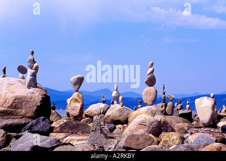 Viele Felsen ausgeglichen bis zur Perfektion - Balance-Konzept Stockfoto