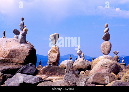 Viele Felsen ausgeglichen bis zur Perfektion - Balance-Konzept Stockfoto