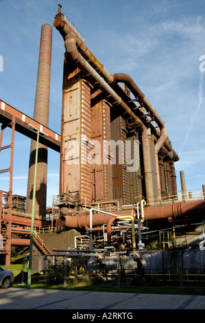 Ehemalige Gaskühler auf dem Zollverein Kokerei in Essen, Deutschland. Stockfoto