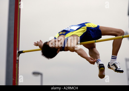 Qiu Hong Wang China konkurriert in der Männer-s F46 Hochsprung-Wettbewerb Stockfoto