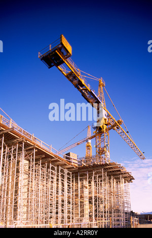 Bau Kran auf einer Baustelle Hochhaus in der Stadt Vancouver British Columbia Kanada Stockfoto