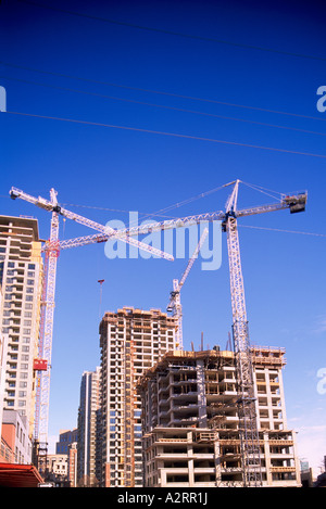 Bau Kran auf einer Baustelle Hochhaus in der Stadt Vancouver British Columbia Kanada Stockfoto