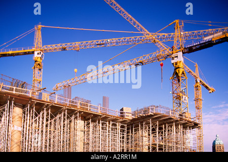 Bau Kran auf einer Baustelle Hochhaus in der Stadt Vancouver British Columbia Kanada Stockfoto