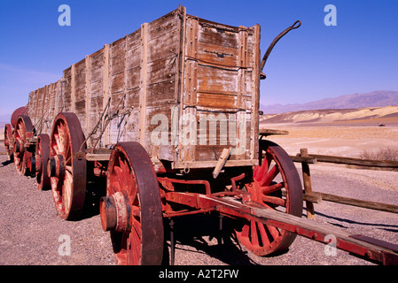 Death Valley Nationalpark, Kalifornien, CA, USA - 20 Mule Team Wagen aus dem Jahr 1880 bei Harmony Borax Works, in der Nähe von Furnace Creek Stockfoto