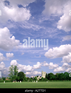 GB - ROYAL BERKSHIRE: Cricket bei Bray Village Green Stockfoto