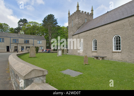 Nordirland Selbstabholermarkt Ulster Folk and Transport Museum Ballycultra Town Church of Ireland Schulgruppe Stockfoto