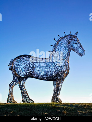 Andy Scott prächtige Skulptur eines Pferdes Clydesdale Recht schweren Pferd, Glasgow an der Autobahn M8, Schottland. Stockfoto