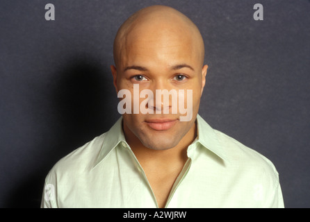 Junger Mann, Lächeln, Porträt Stockfoto