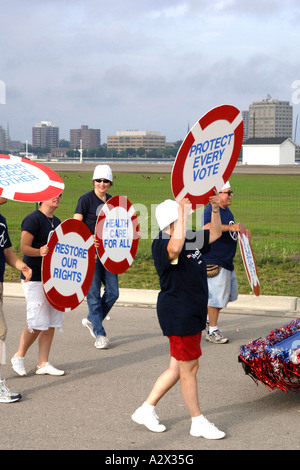 Menschen demonstrieren über Arbeiter und Mittelklasse-Werte in Michigan Stockfoto