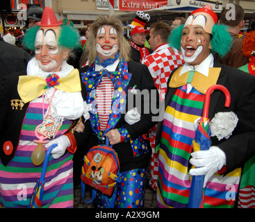 Frauen feiern Karneval in Köln Stockfoto