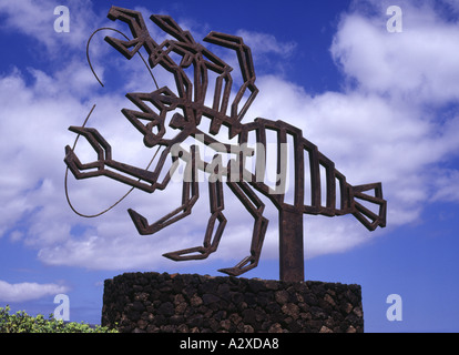 dh LOS JAMEOS DEL AGUA LANZAROTE Skorpion Metallskulpturen Metallarbeiten cesar manrique Kultur spanische Kunst Moderne Outdoor-Skulpturen Stockfoto