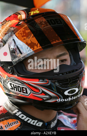 Ryuichi Kiyonari HM Plant Honda in der Startaufstellung auf der 2005 Runde des britischen Superbike-Meisterschaft in Brands Hatch, Kent. Stockfoto