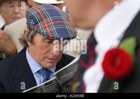 Jackie Stewart im Jahr 2005 beim Goodwood Revival, Chichester, West Sussex, UK. Stockfoto